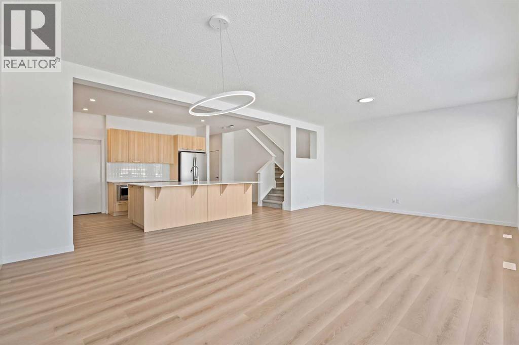 405 Corner Glen Way NE, Calgary, Alberta  T3N 2P1 - Photo 6 - A2273861