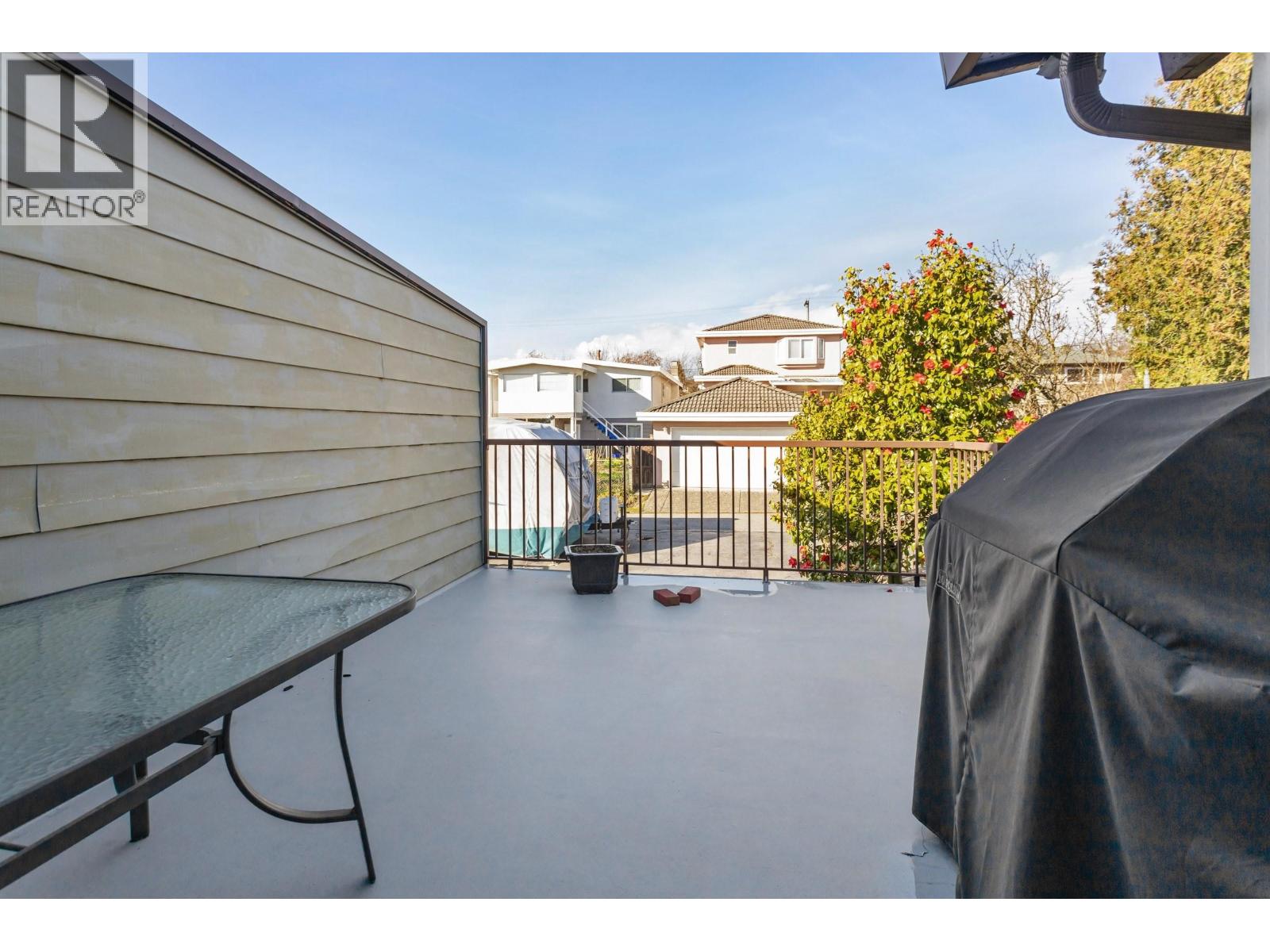 5825 Clinton Street, Burnaby, British Columbia  V5J 2M4 - Photo 30 - R3101120