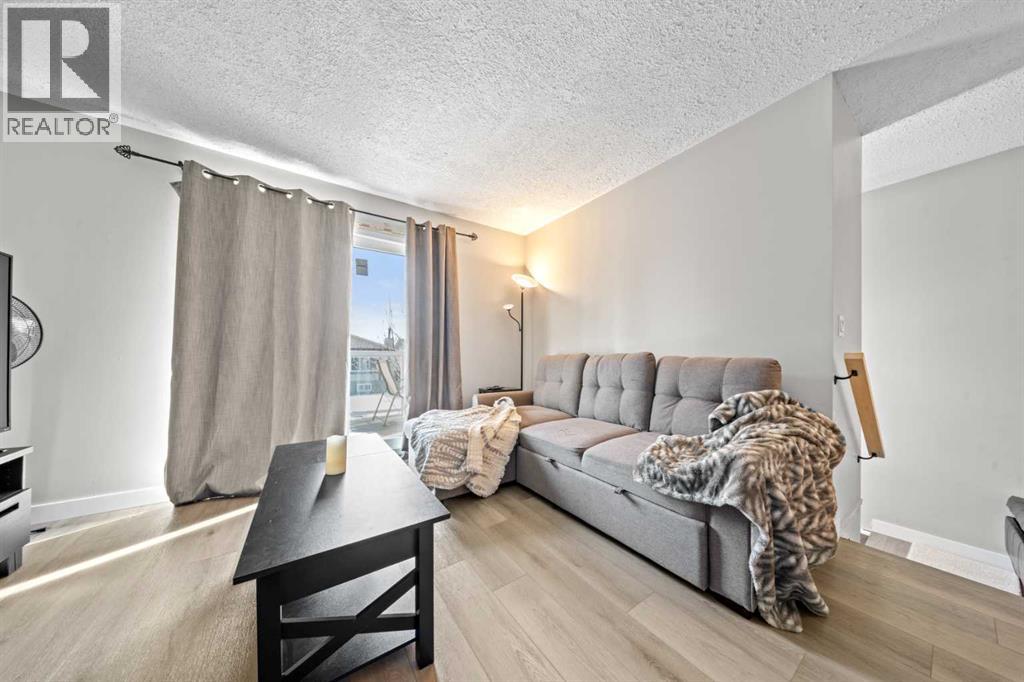 58 Templeson Crescent Ne, Calgary, Alberta  T1Y 5L8 - Photo 6 - A2290570