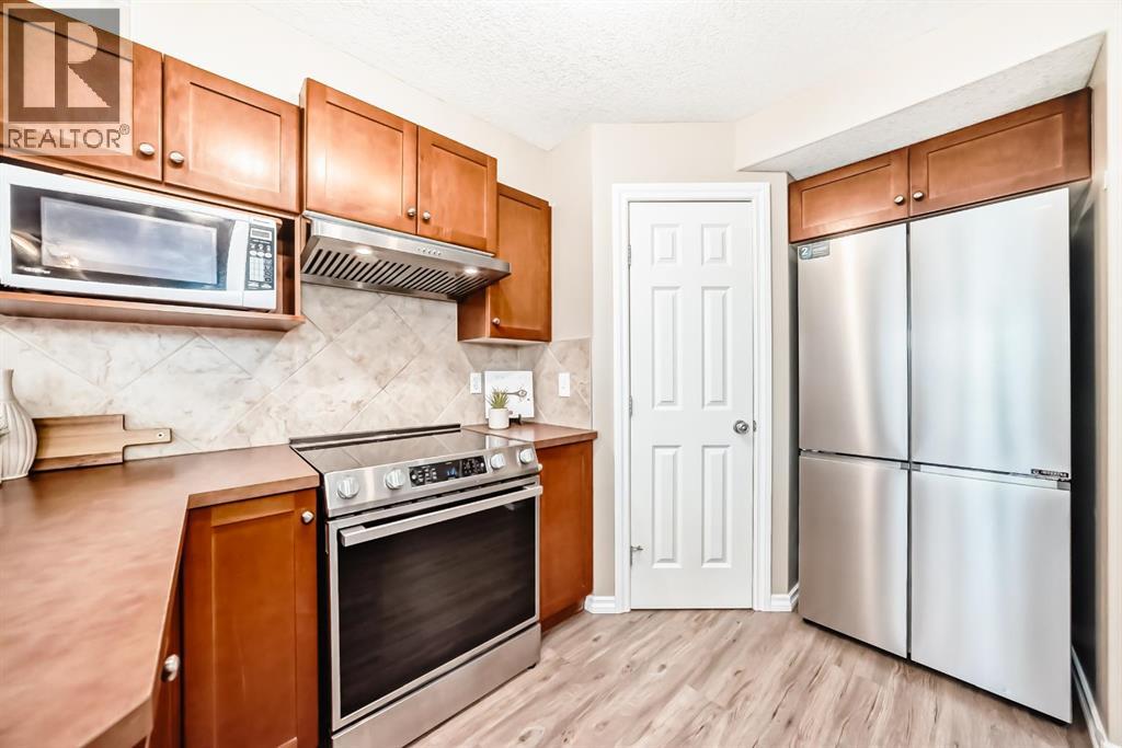 47 Royal Crest Court Nw, Calgary, Alberta  T3G 5W3 - Photo 10 - A2295080