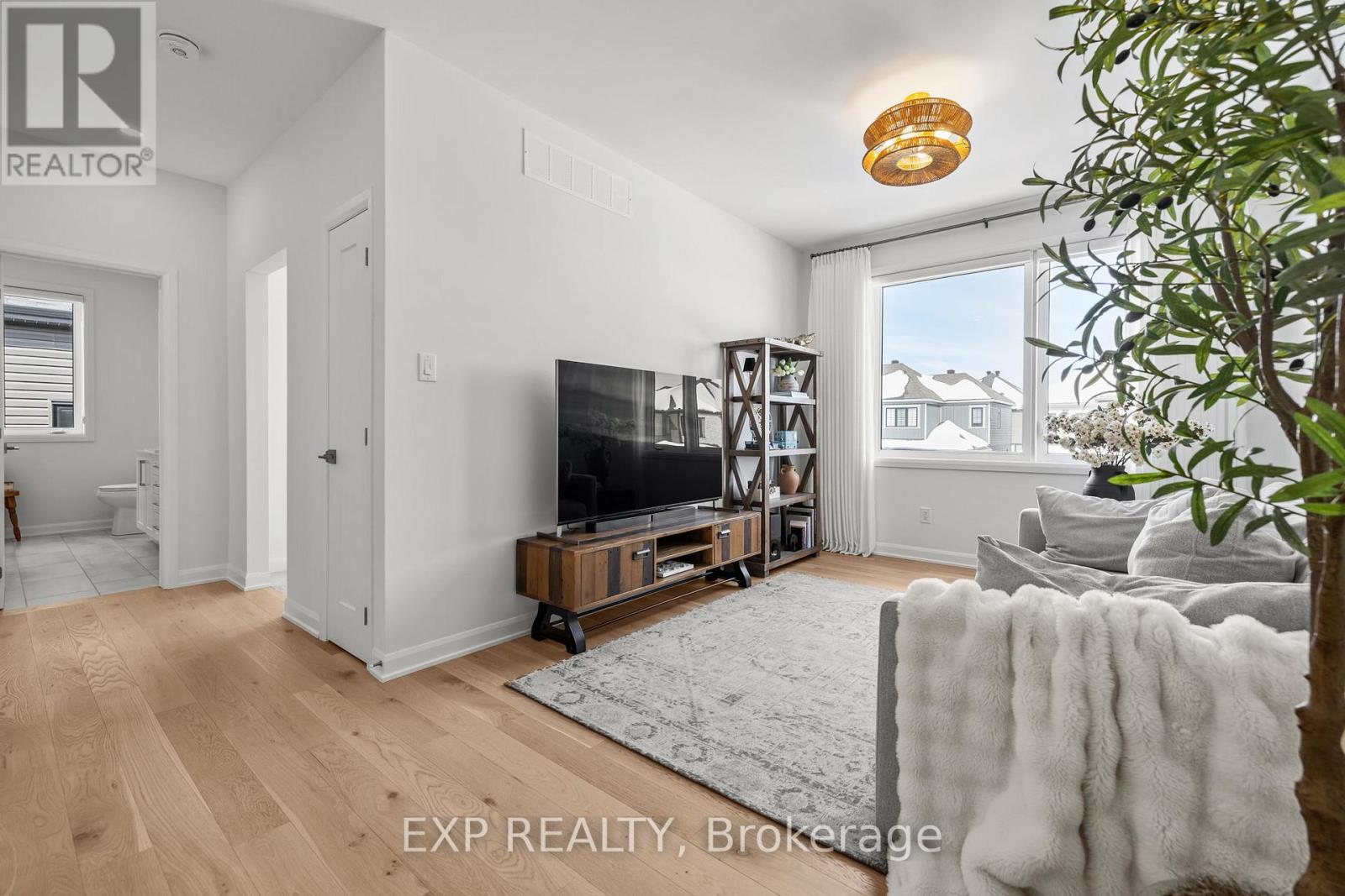 611 Ribbon Street, Ottawa, Ontario  K4M 0M8 - Photo 17 - X12926474