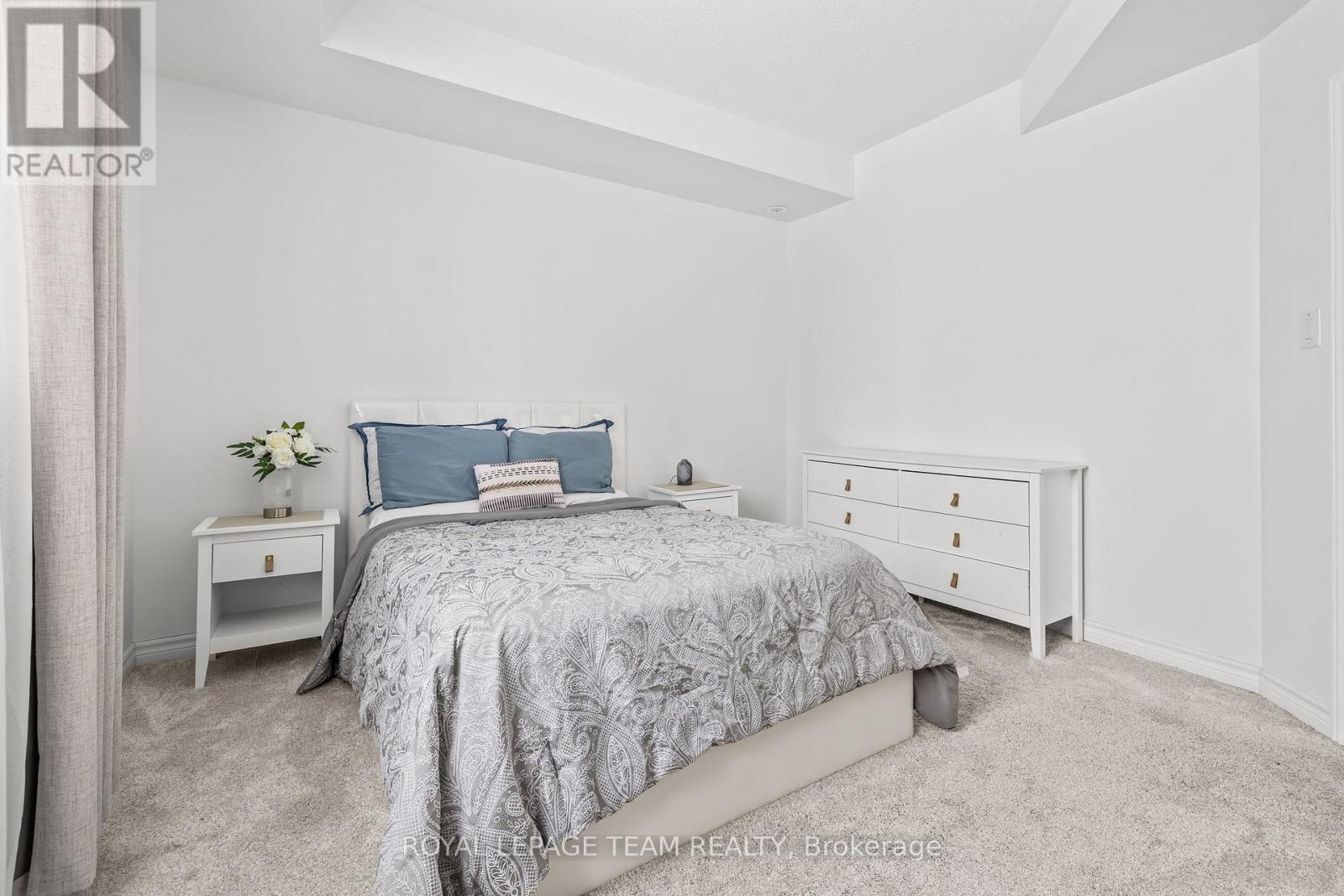 54 - 366 Wood Acres Grove, Ottawa, Ontario  K1T 0M7 - Photo 15 - X12926506