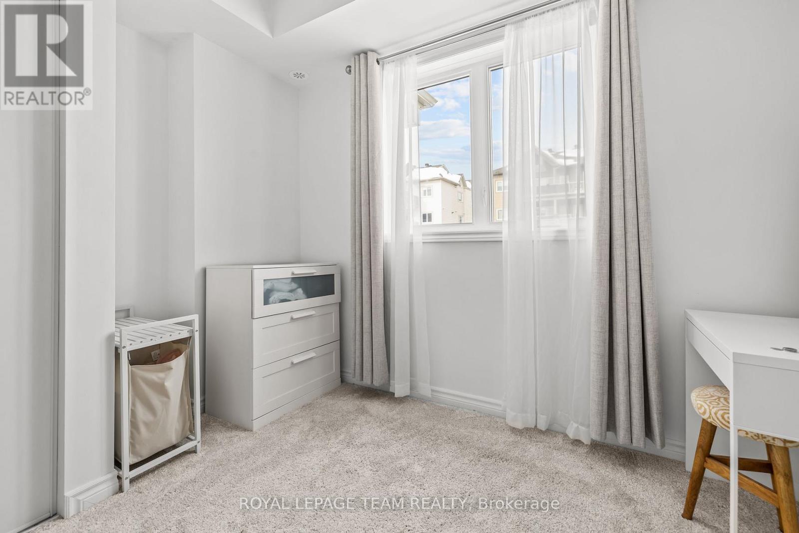 54 - 366 Wood Acres Grove, Ottawa, Ontario  K1T 0M7 - Photo 17 - X12926506