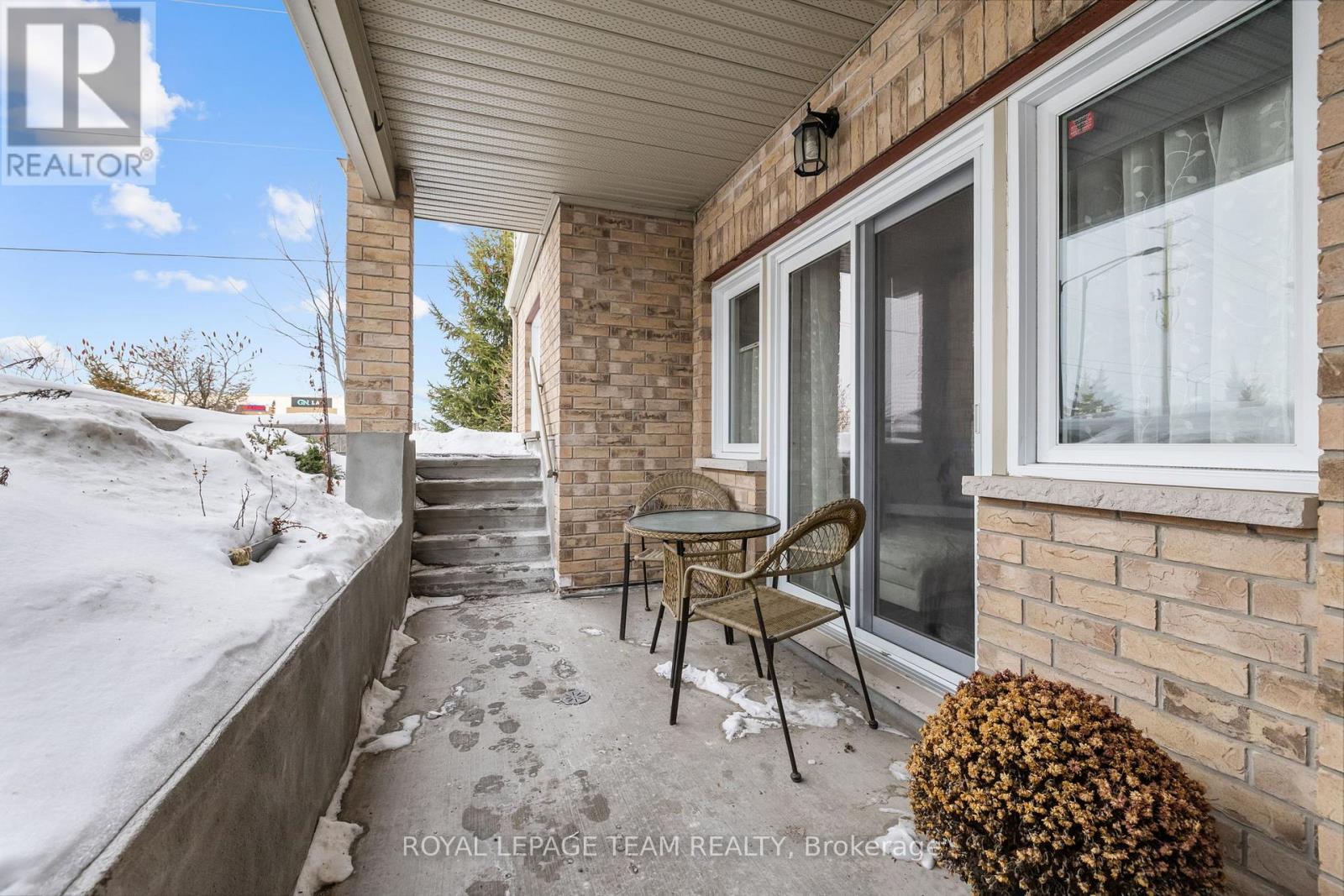 54 - 366 Wood Acres Grove, Ottawa, Ontario  K1T 0M7 - Photo 20 - X12926506