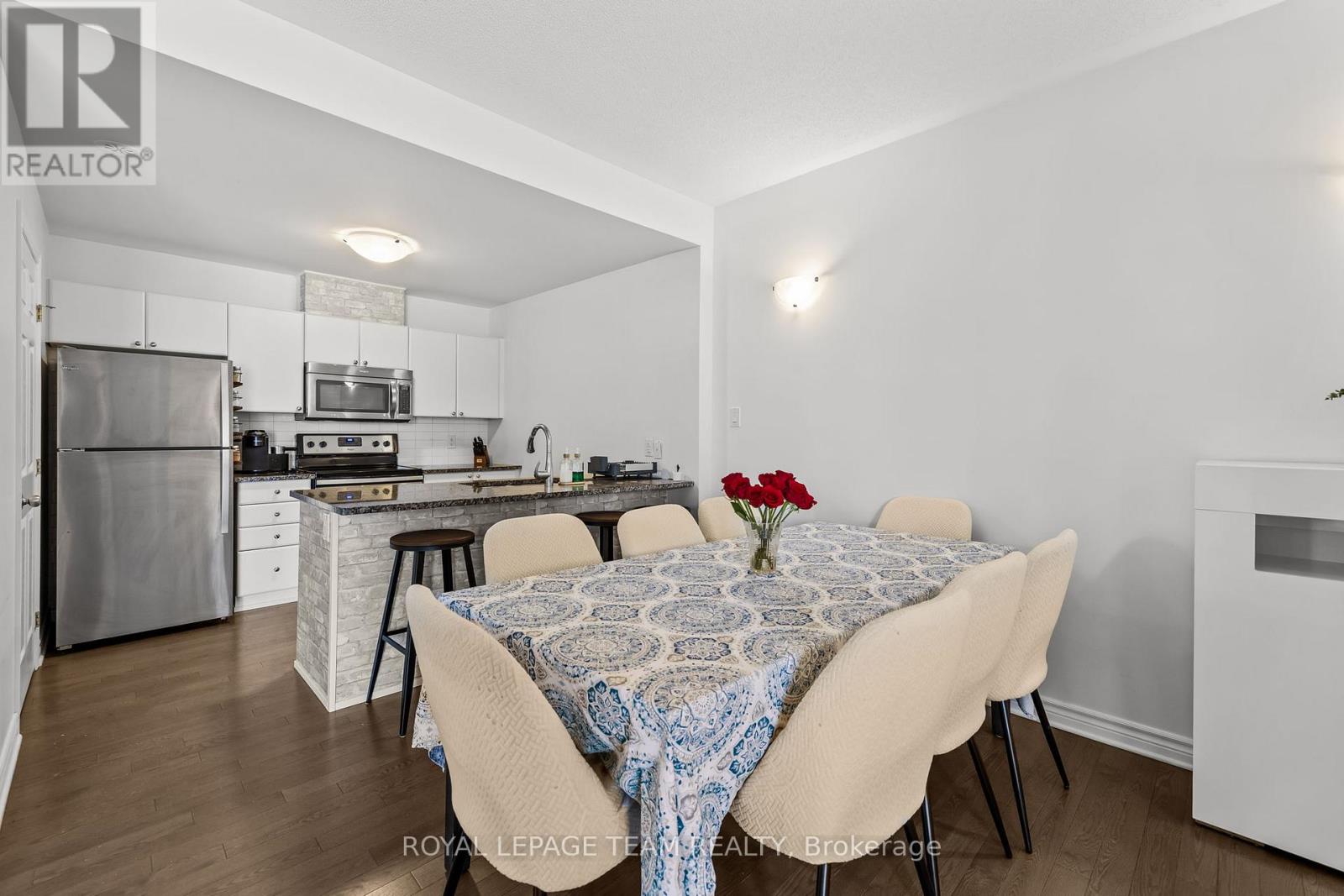 54 - 366 Wood Acres Grove, Ottawa, Ontario  K1T 0M7 - Photo 9 - X12926506