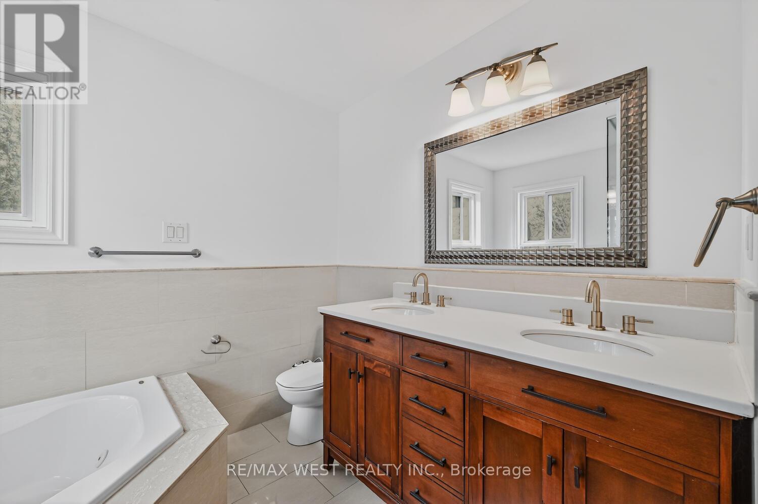 75 Forestgrove Circle, Brampton, Ontario  L6Z 4T3 - Photo 22 - W12926246