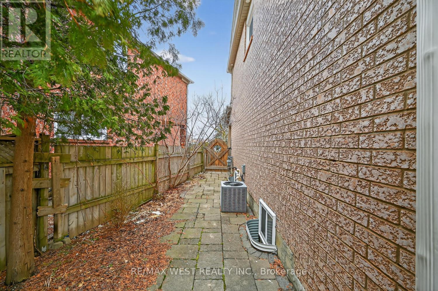 75 Forestgrove Circle, Brampton, Ontario  L6Z 4T3 - Photo 40 - W12926246