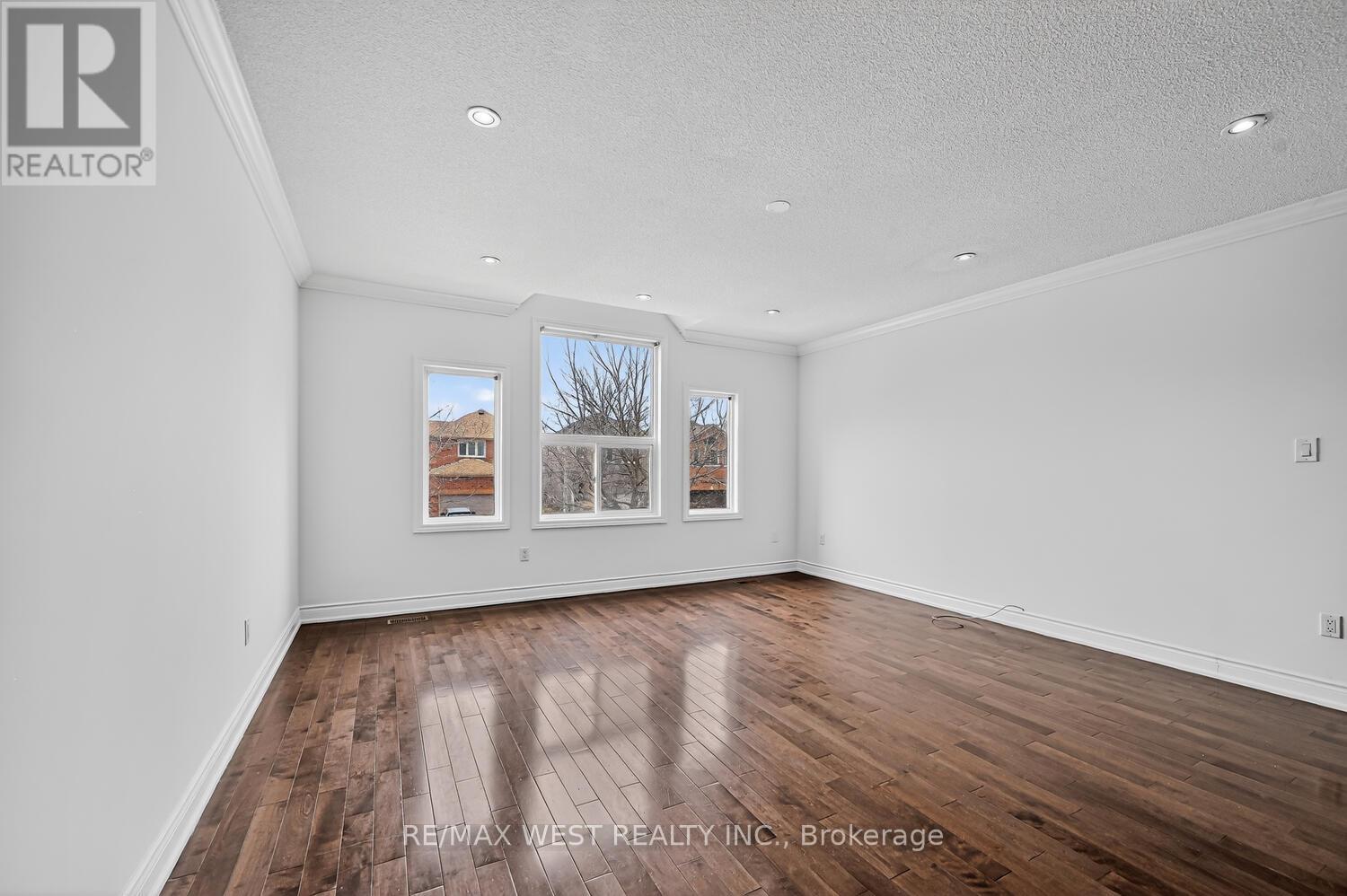 75 Forestgrove Circle, Brampton, Ontario  L6Z 4T3 - Photo 21 - W12926246