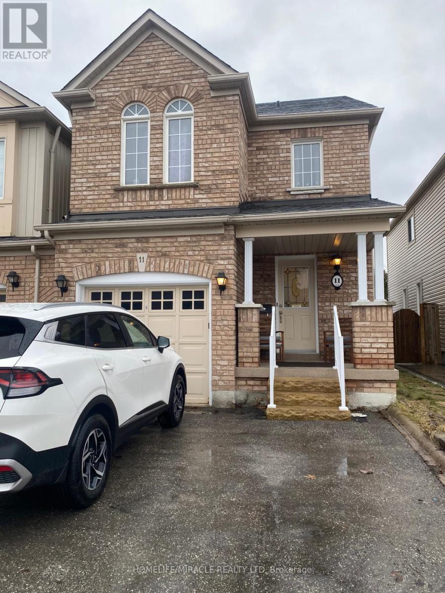 11 ROBIDEAU PLACE, Whitby, Ontario