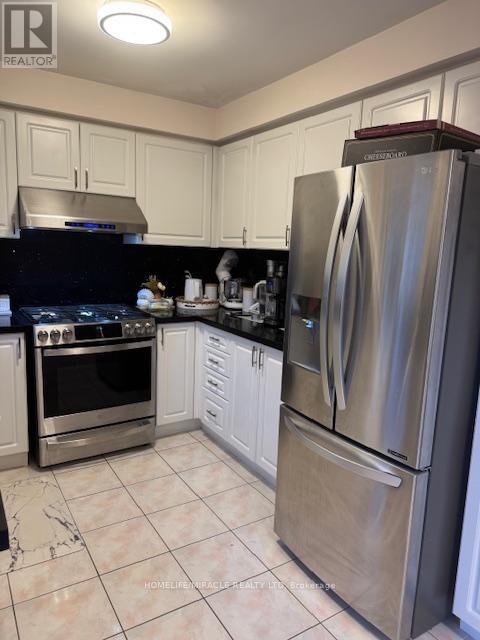 11 Robideau Place, Whitby (Pringle Creek), Ontario  L1R 3G8 - Photo 11 - E12926476