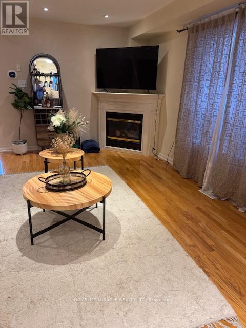 11 Robideau Place, Whitby (Pringle Creek), Ontario  L1R 3G8 - Photo 7 - E12926476