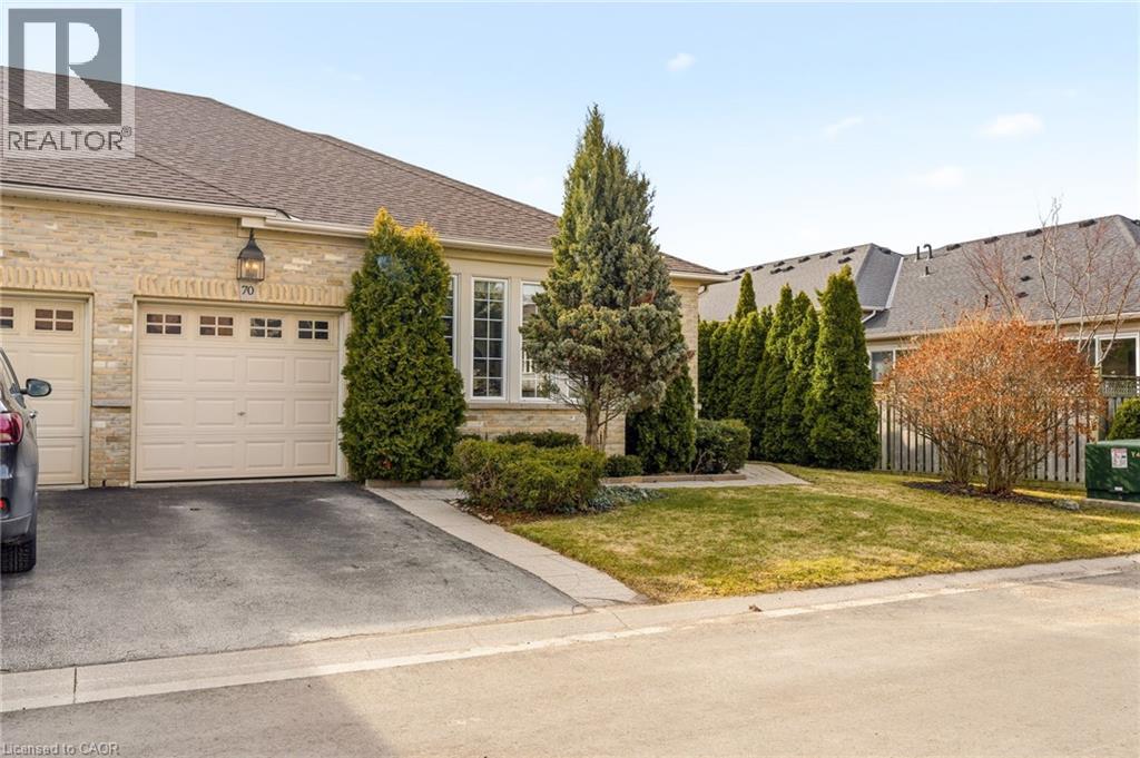 2243 Turnberry Road Unit# 70, Burlington, Ontario  L7M 4Y6 - Photo 2 - 40815514