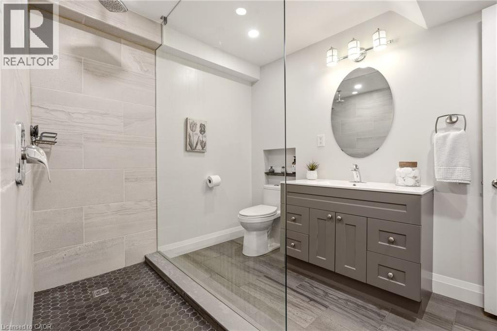 2243 Turnberry Road Unit# 70, Burlington, Ontario  L7M 4Y6 - Photo 33 - 40815514