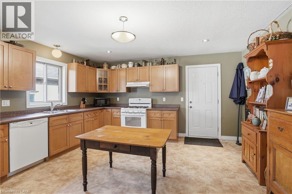 9 Pace Avenue, Brantford, Ontario  N3S 7V4 - Photo 7 - 40815326