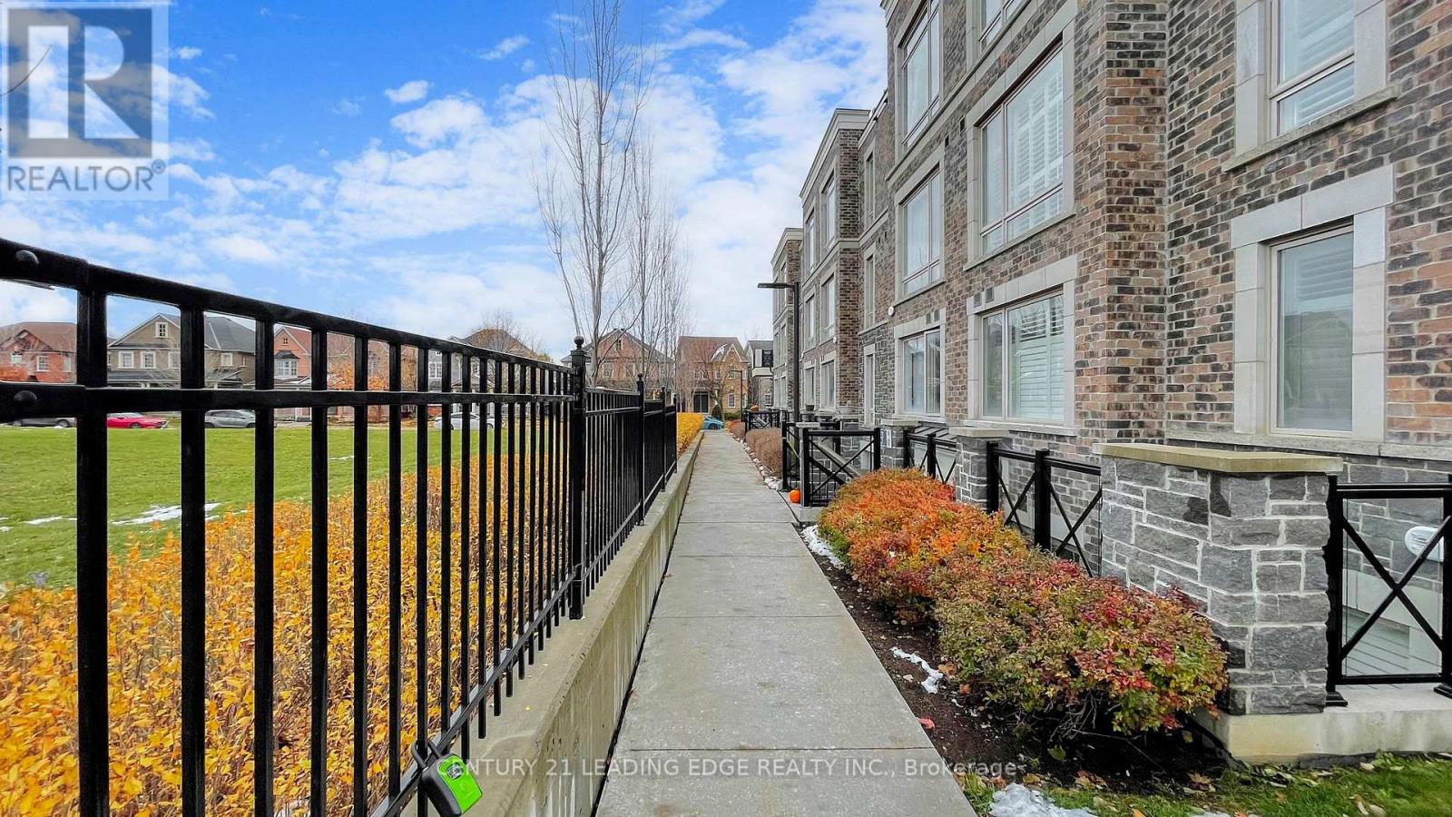 824 - 1 Blanche Lane, Markham, Ontario  L6B 1B3 - Photo 34 - N12926516