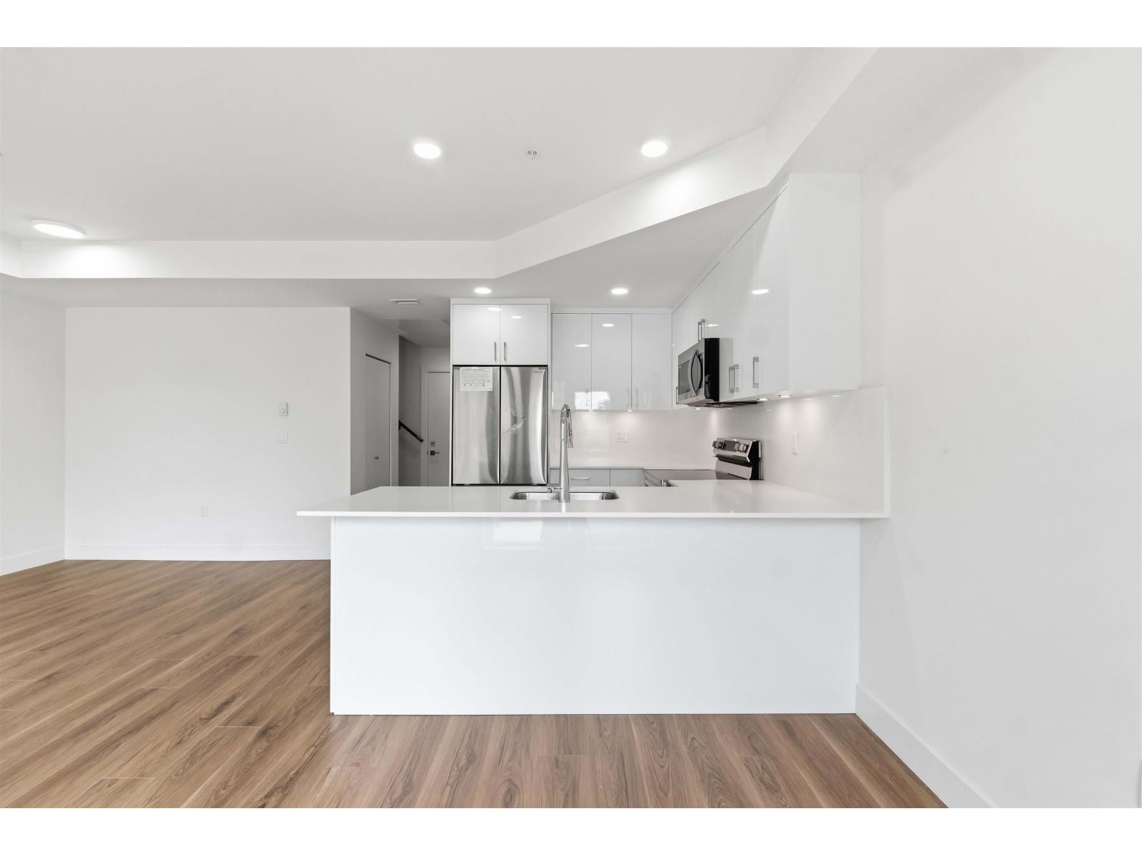 106 15739 Fraser Highway, Surrey, British Columbia  V4N 1G9 - Photo 11 - R3099892