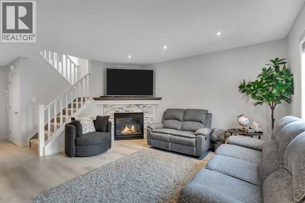 199 Hawkmere Road, Chestermere, Alberta  T1X 1T4 - Photo 6 - A2290630