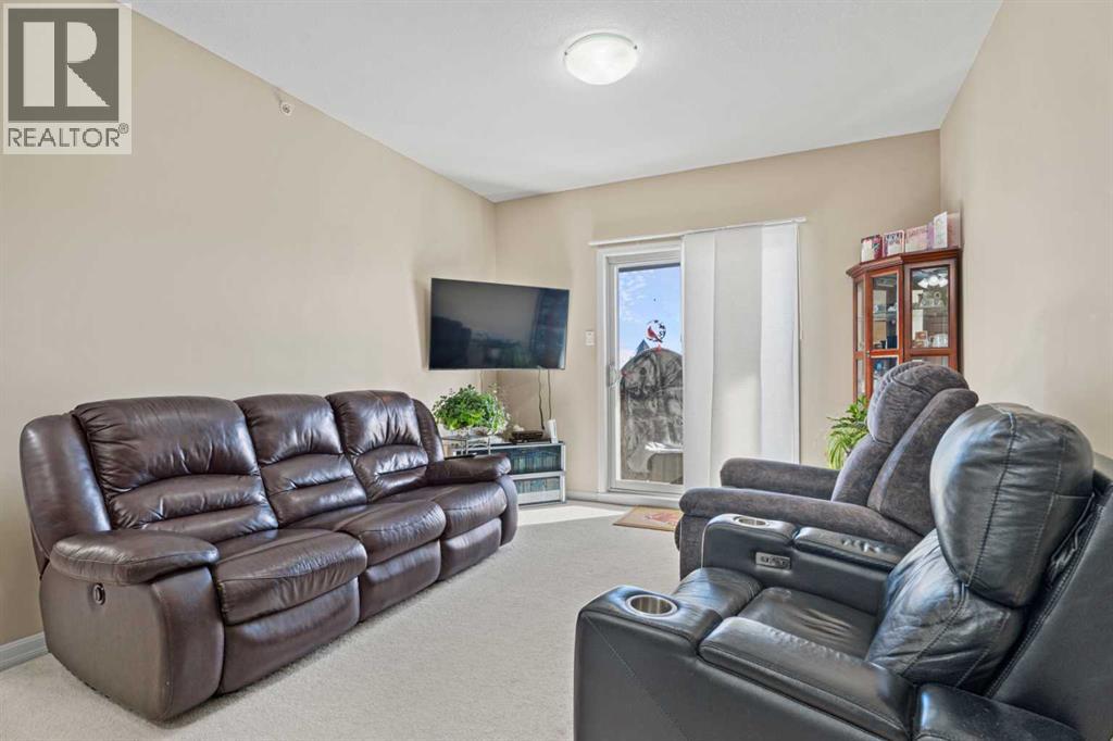 3403, 92 Crystal Shores Road, Okotoks, Alberta  T1S 2N1 - Photo 8 - A2293466