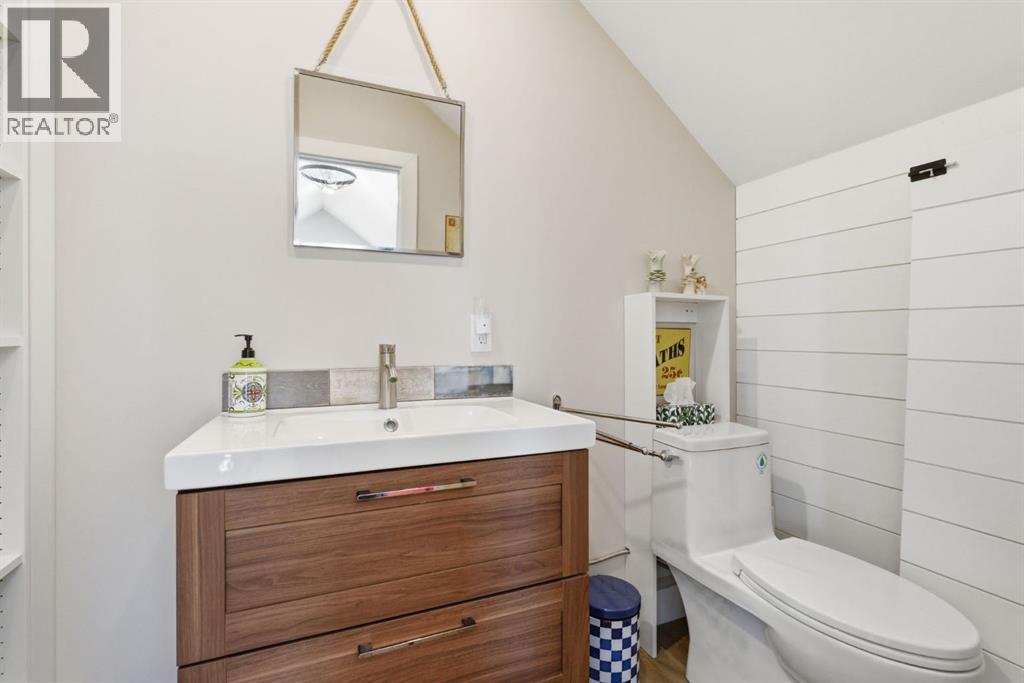 419 Cottageclub Cove, Rural Rocky View County, Alberta  T4C 1B4 - Photo 37 - A2294510