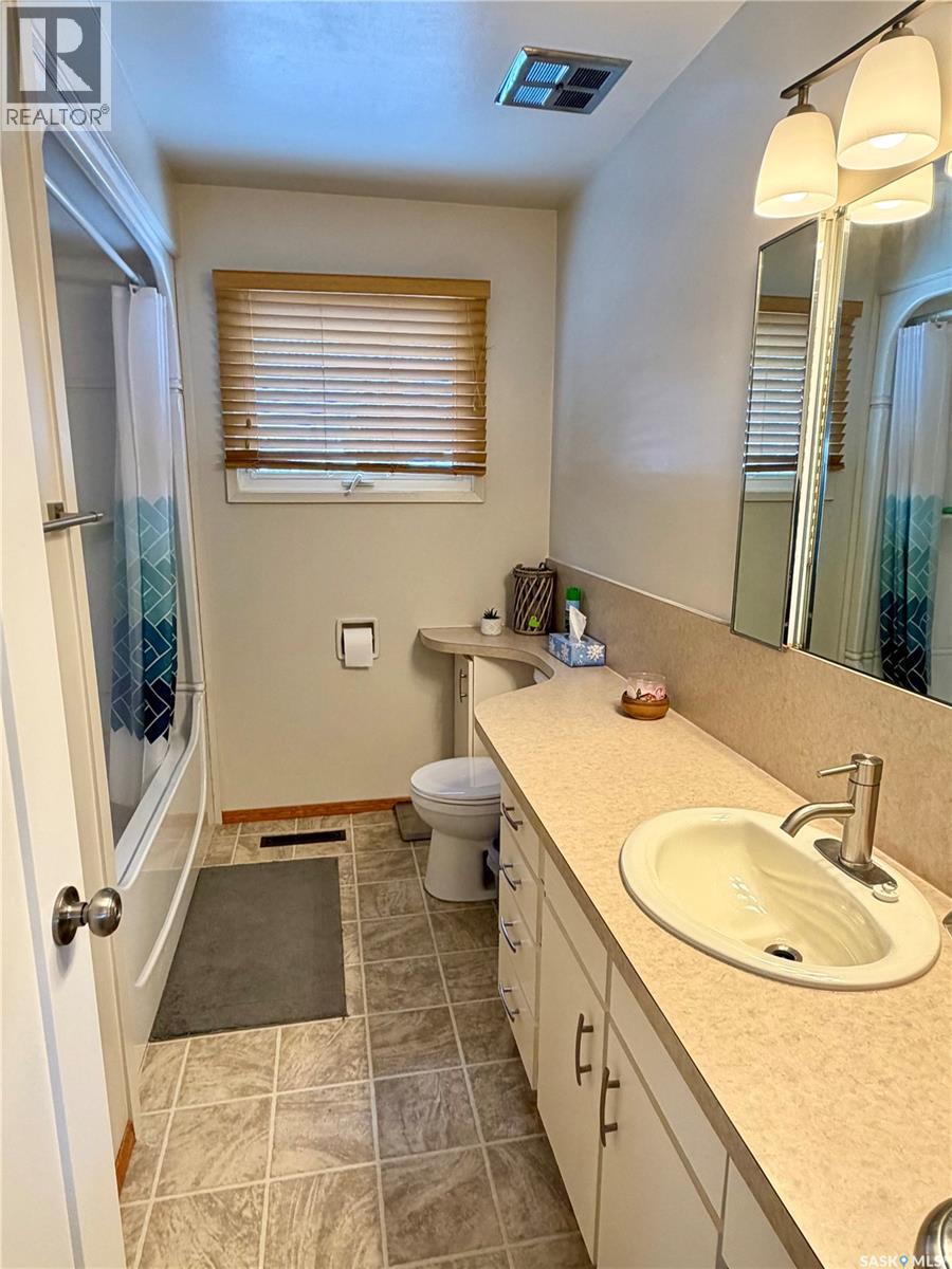 412 2nd Avenue E, Spiritwood, Saskatchewan  S0J 2M0 - Photo 13 - SK031383