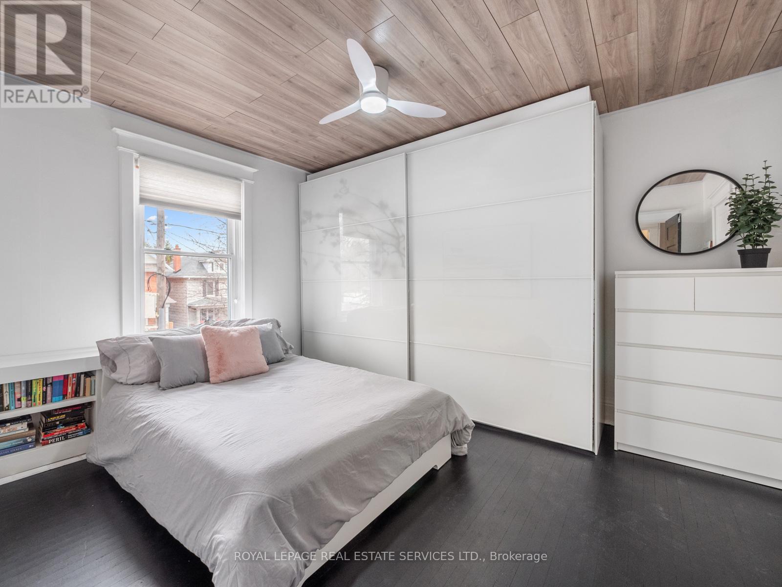 162 Medland Street, Toronto, Ontario  M6P 2N5 - Photo 23 - W12926478