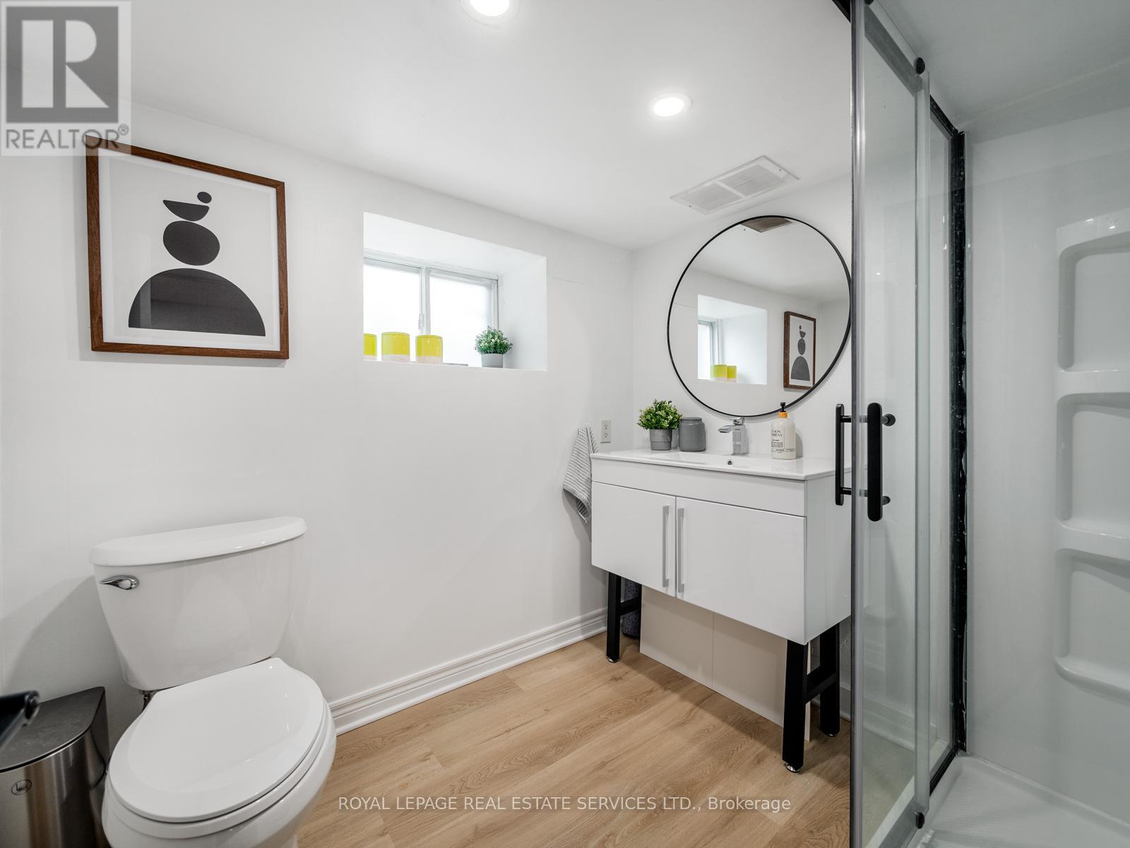 162 Medland Street, Toronto, Ontario  M6P 2N5 - Photo 41 - W12926478