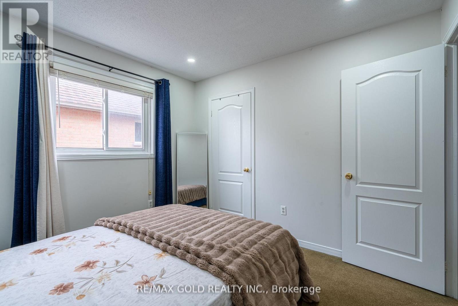 94 Bighorn Crescent, Brampton, Ontario  L6R 1G7 - Photo 22 - W12926482