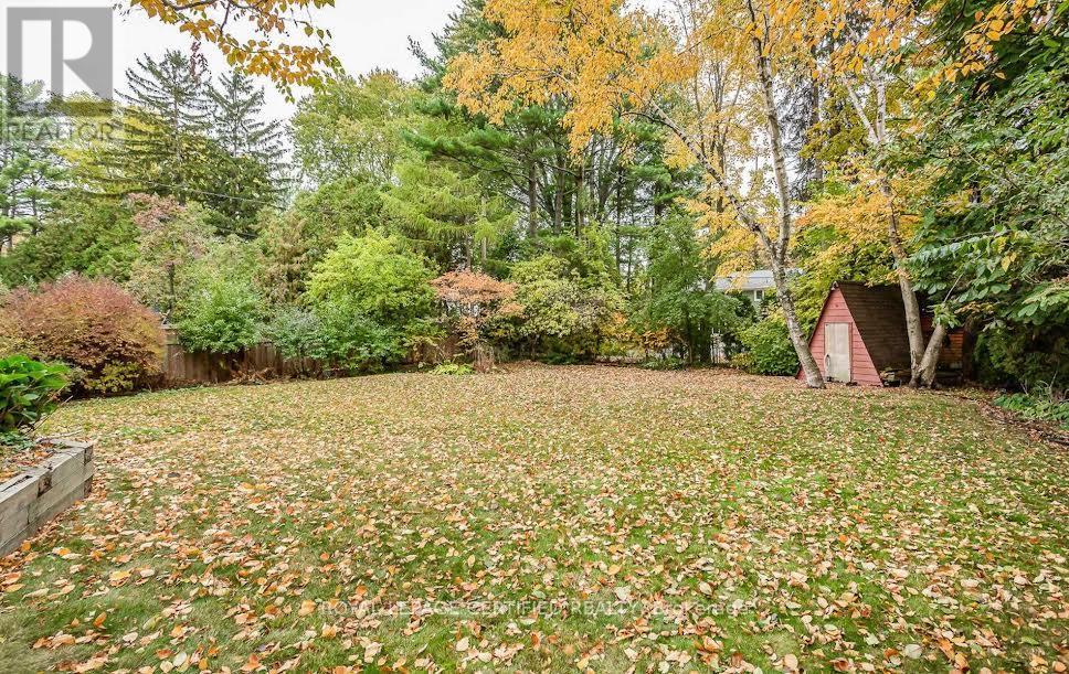 1466 Seagram Avenue, Oakville, Ontario  L6L 1X1 - Photo 25 - W12926514