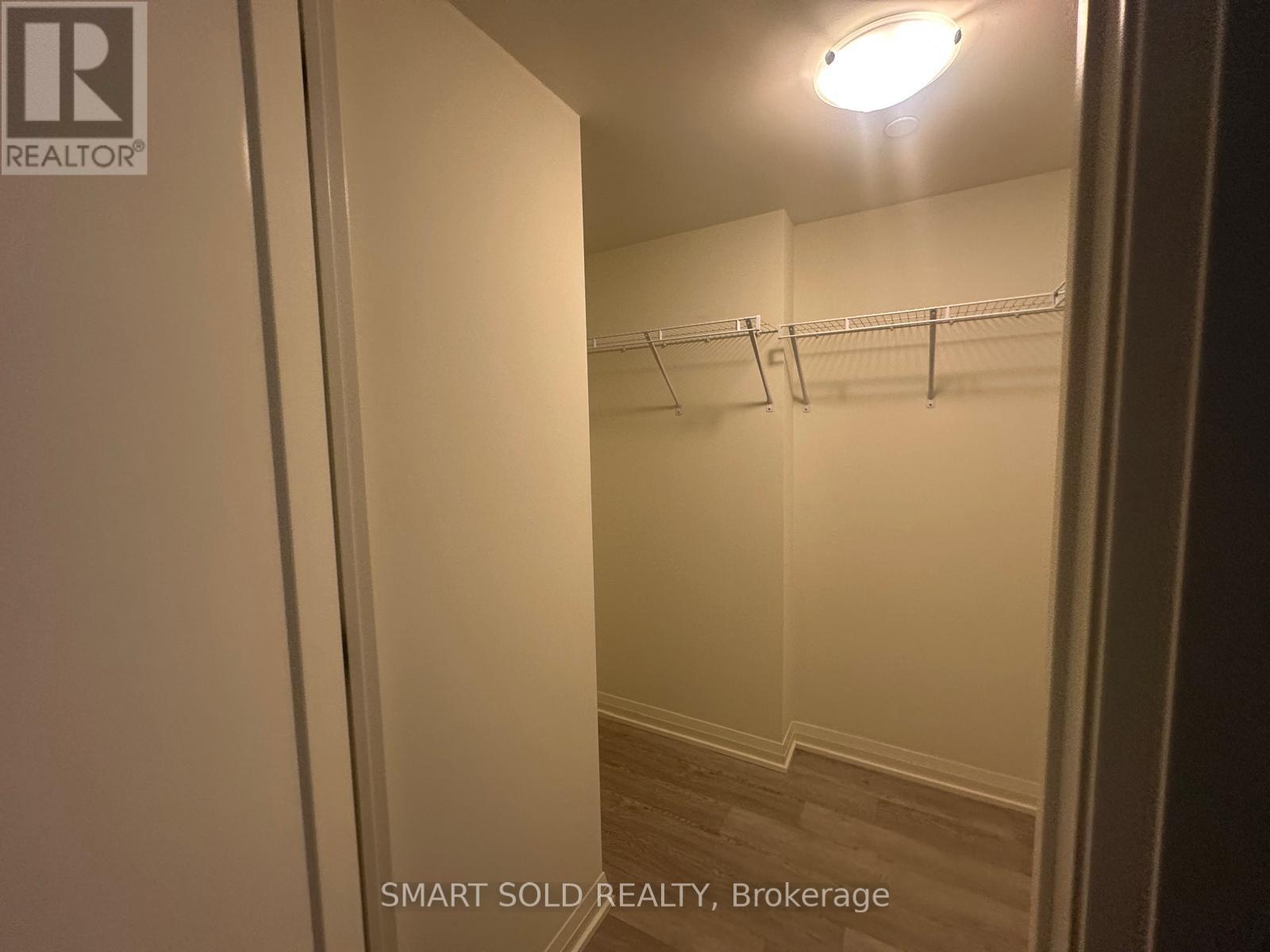 202 - 1415 Dundas Street E, Oakville, Ontario  L6H 7V8 - Photo 9 - W12926520