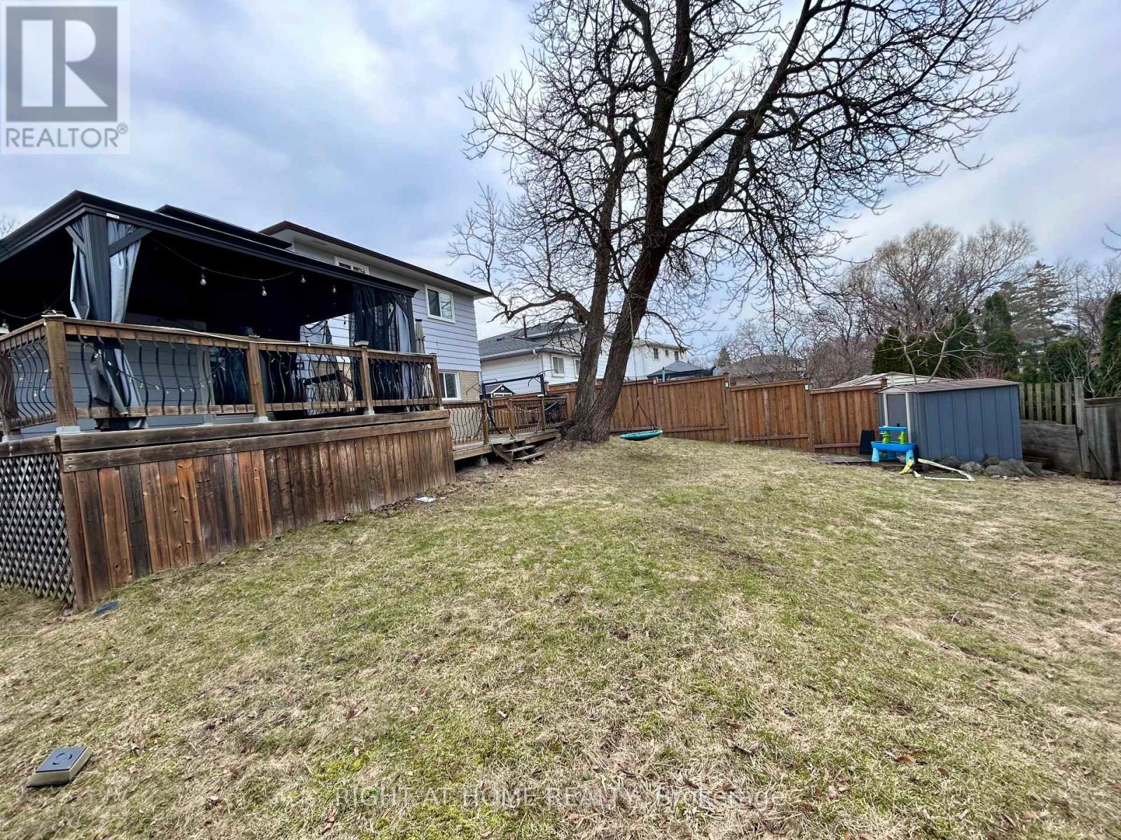 3212 Palmer Drive, Burlington, Ontario  L7M 1L8 - Photo 19 - W12926526