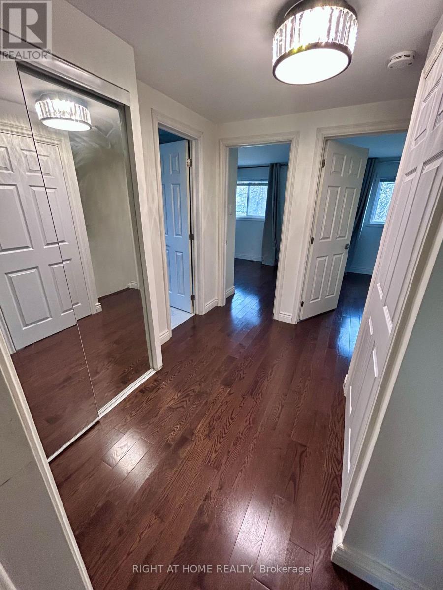 3212 Palmer Drive, Burlington, Ontario  L7M 1L8 - Photo 8 - W12926526