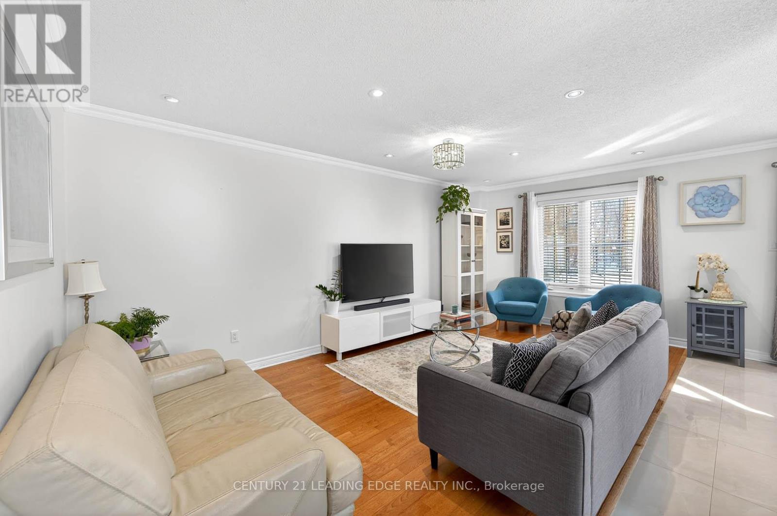 19 Joseph Todd Road, Whitchurch-Stouffville, Ontario L4A 0H8 - Photo 6 - N12926486