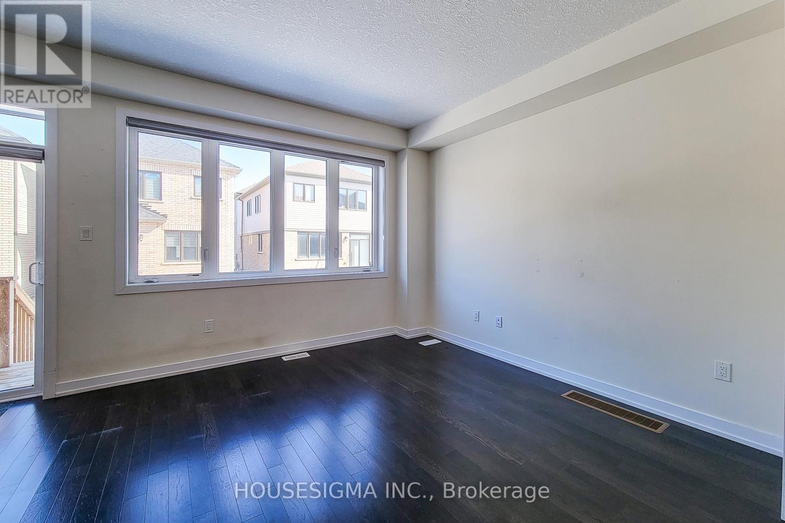 20 Monteith Drive, Brantford, Ontario  N3T 0W6 - Photo 7 - X12926508