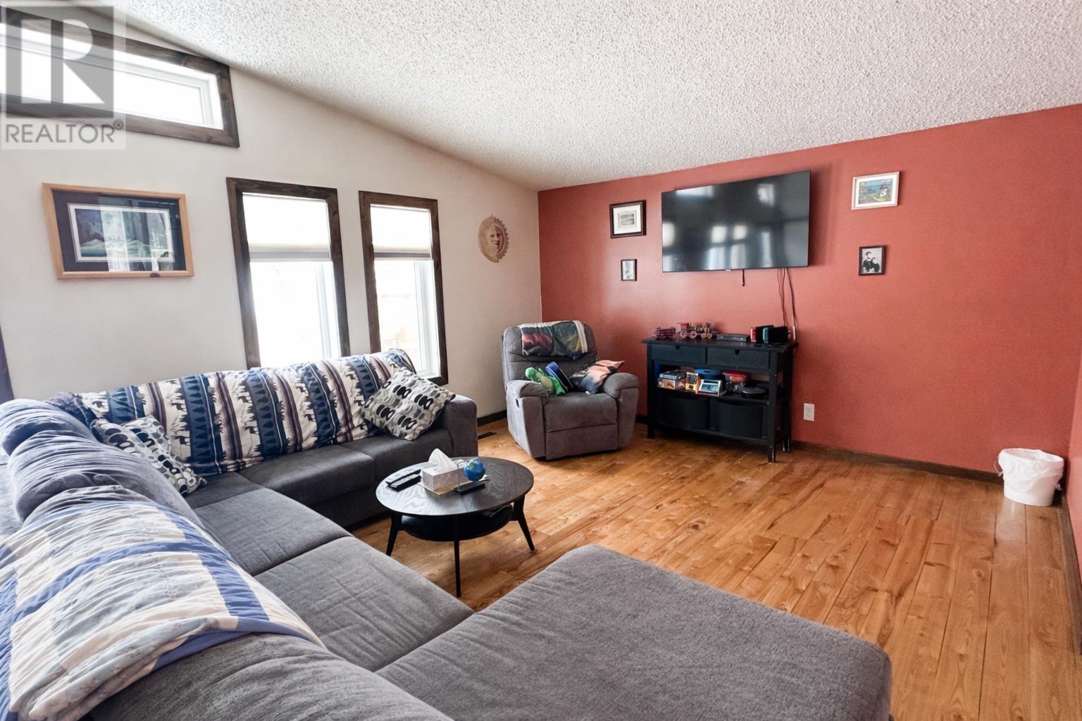 113 Birch Dr, Ear Falls, Ontario  P0V 1T0 - Photo 5 - TB2600526