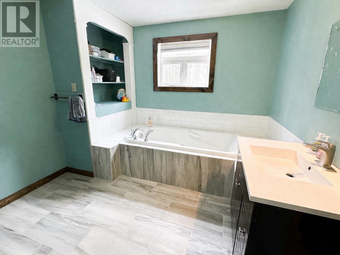 113 Birch Dr, Ear Falls, Ontario  P0V 1T0 - Photo 7 - TB2600526