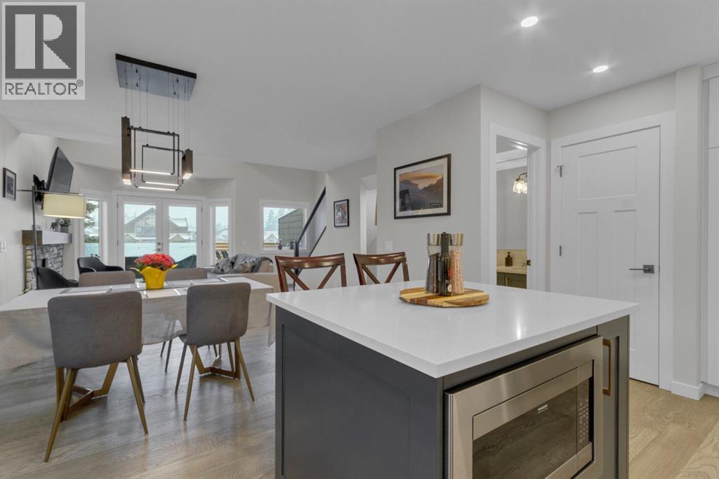 2, 729 7th, Canmore, Alberta  T1W 2C3 - Photo 8 - A2296760