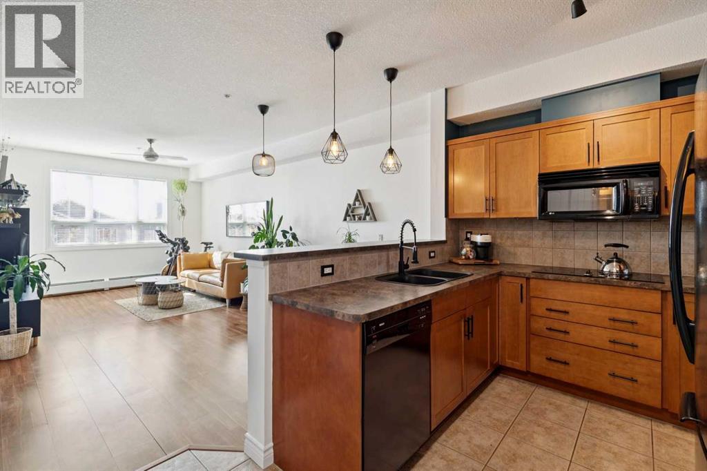 446, 26 Val Gardena View Sw, Calgary, Alberta  T3H 5Z5 - Photo 11 - A2291319