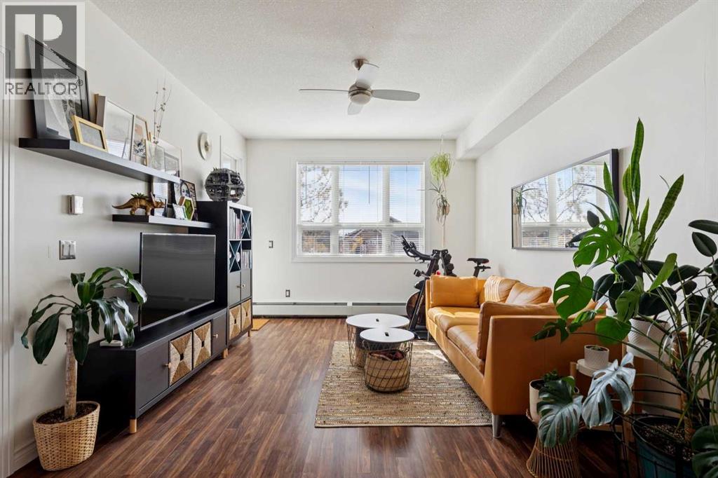 446, 26 Val Gardena View Sw, Calgary, Alberta  T3H 5Z5 - Photo 3 - A2291319