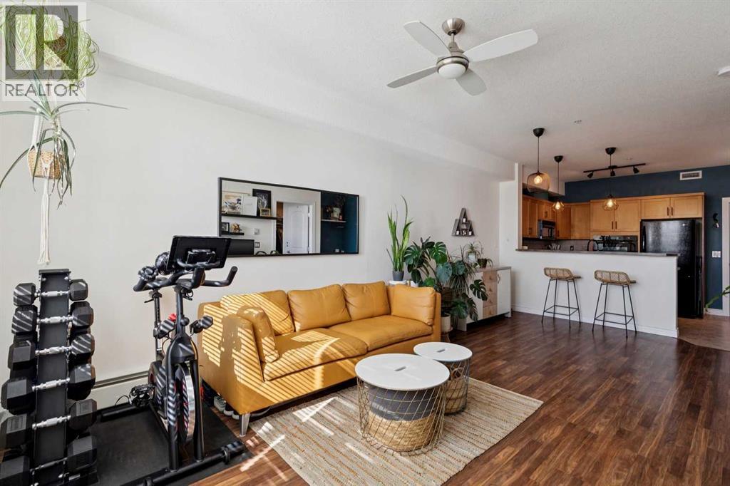 446, 26 Val Gardena View Sw, Calgary, Alberta  T3H 5Z5 - Photo 4 - A2291319