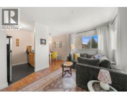 <div class="price">$438,000</div> 305 33 N Templeton Drive, Vancouver<br><div style="margin-bottom:8px;"><small>Royal LePage Sussex</small></div><div class='bed_bath'>1 Bed | 1 Bath</div>