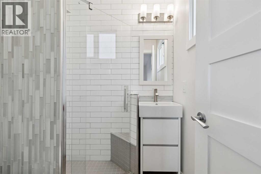 44 Shawcliffe Bay Sw, Calgary, Alberta  T2Y 1H1 - Photo 14 - A2293815