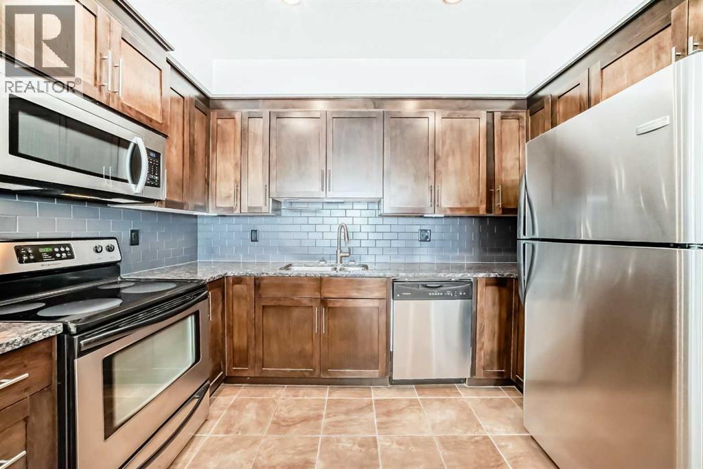 206, 1005b Westmount Drive, Strathmore, Alberta  T1P 0C3 - Photo 5 - A2293890