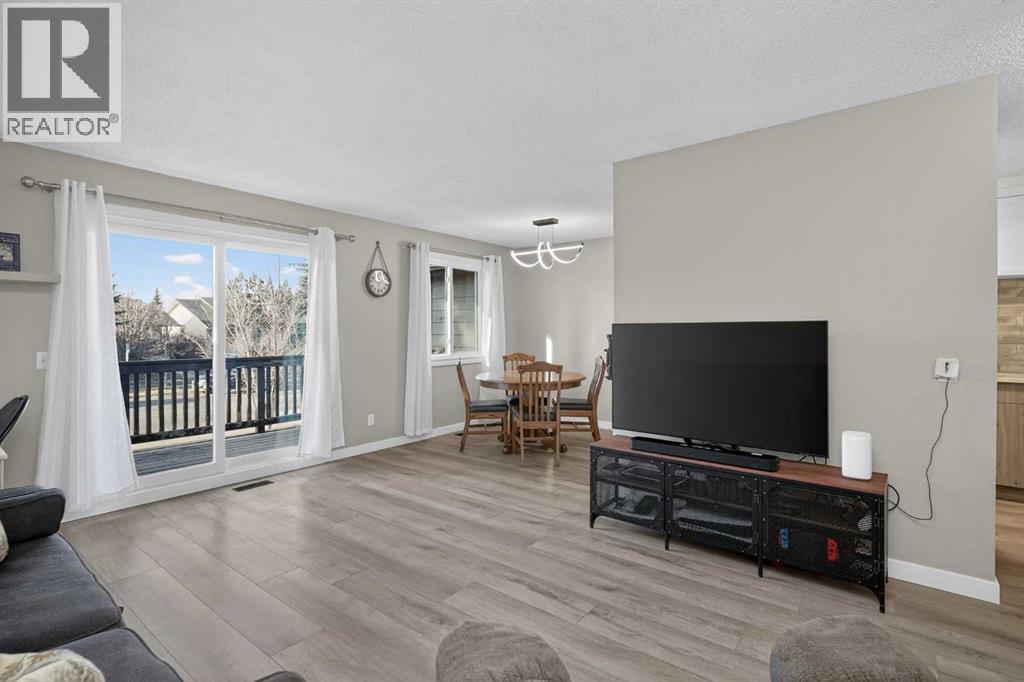 3627 Cedarille Drive Sw, Calgary, Alberta  T2W 3J5 - Photo 11 - A2295281