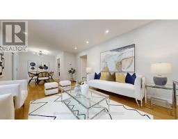 493 SANDFORD STREET, Newmarket, Ontario