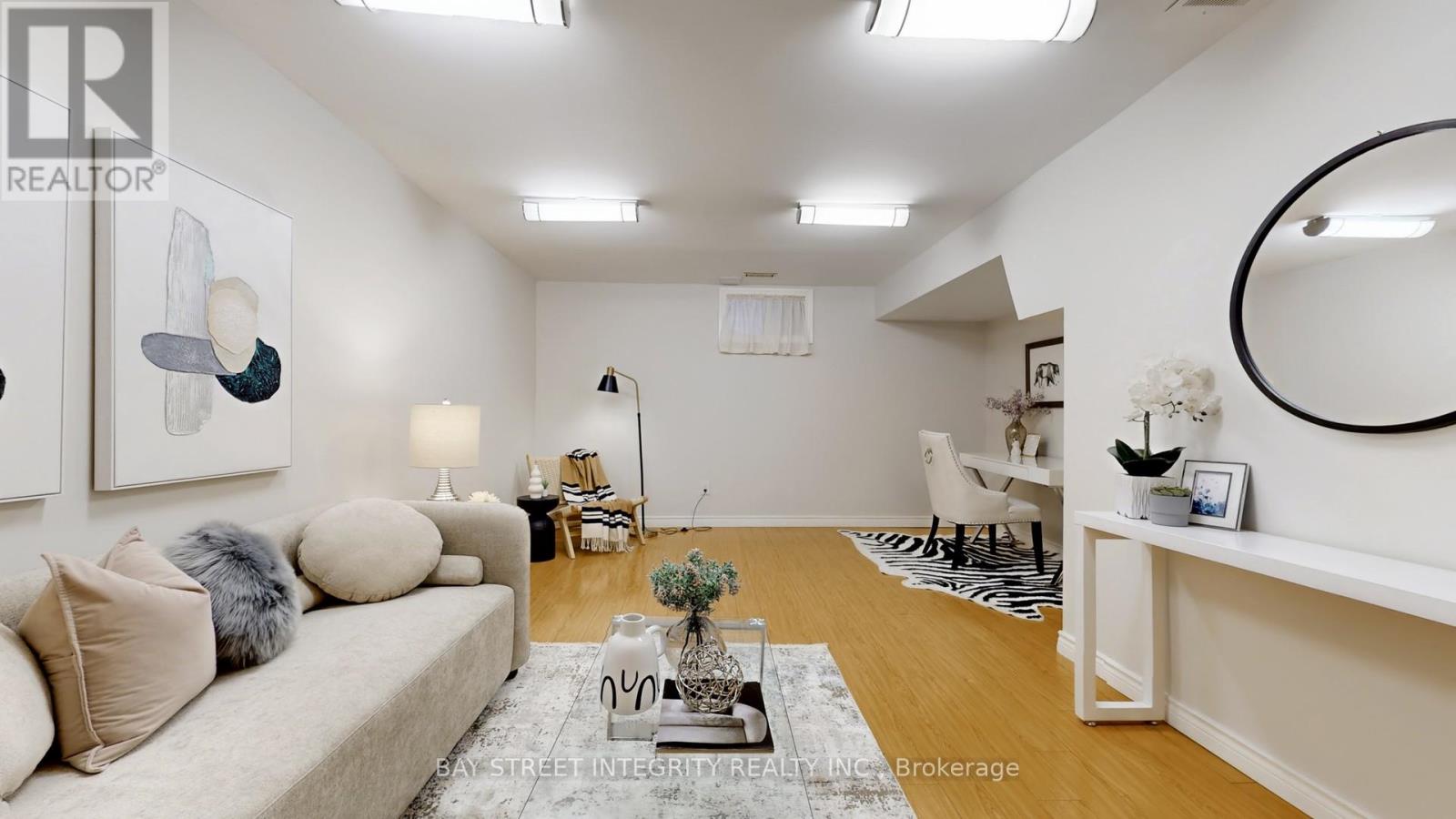 493 Sandford Street, Newmarket, Ontario  L3Y 5E2 - Photo 18 - N12925938