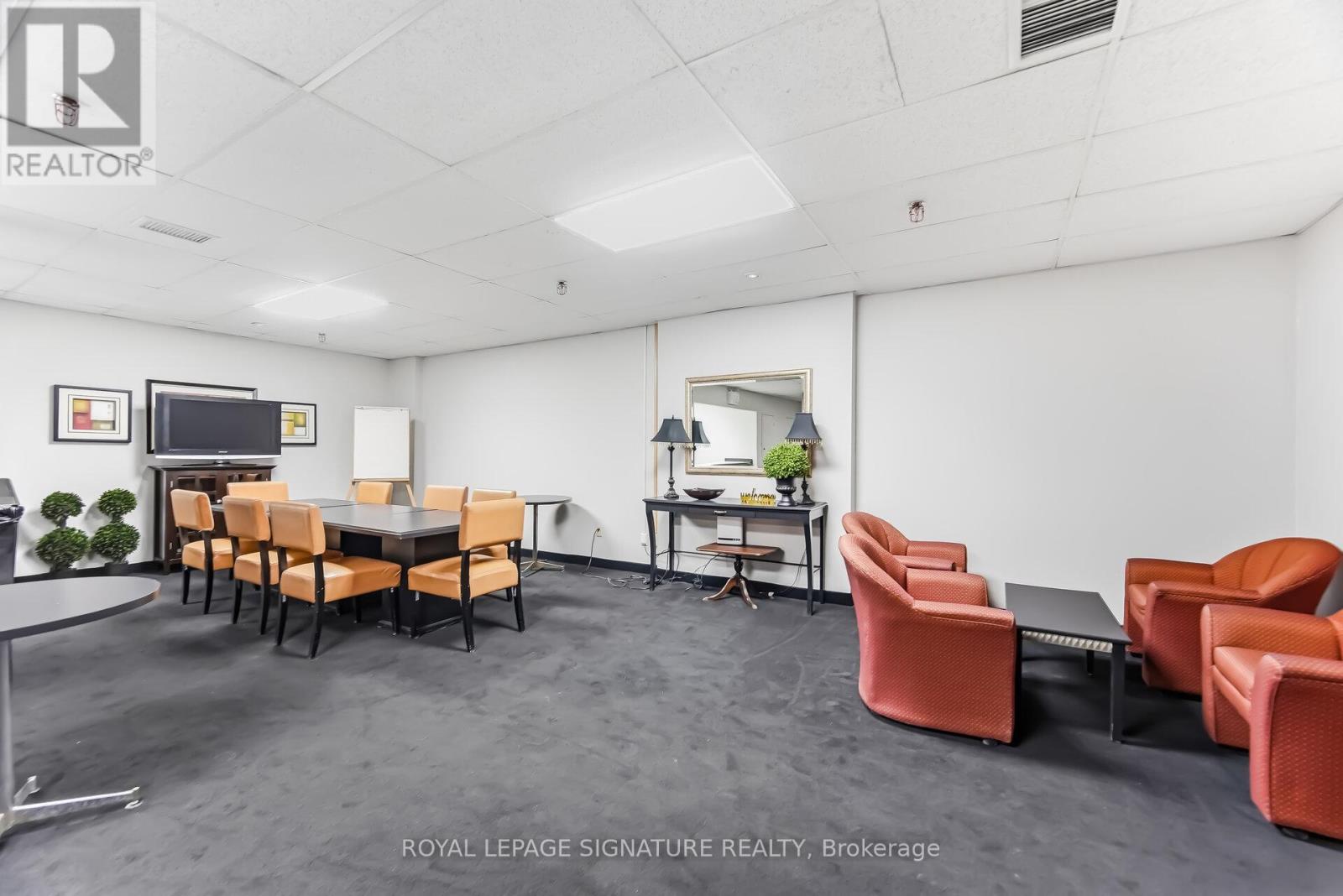 1203 - 2263 Marine Drive, Oakville, Ontario  L6L 5K1 - Photo 36 - W12926144