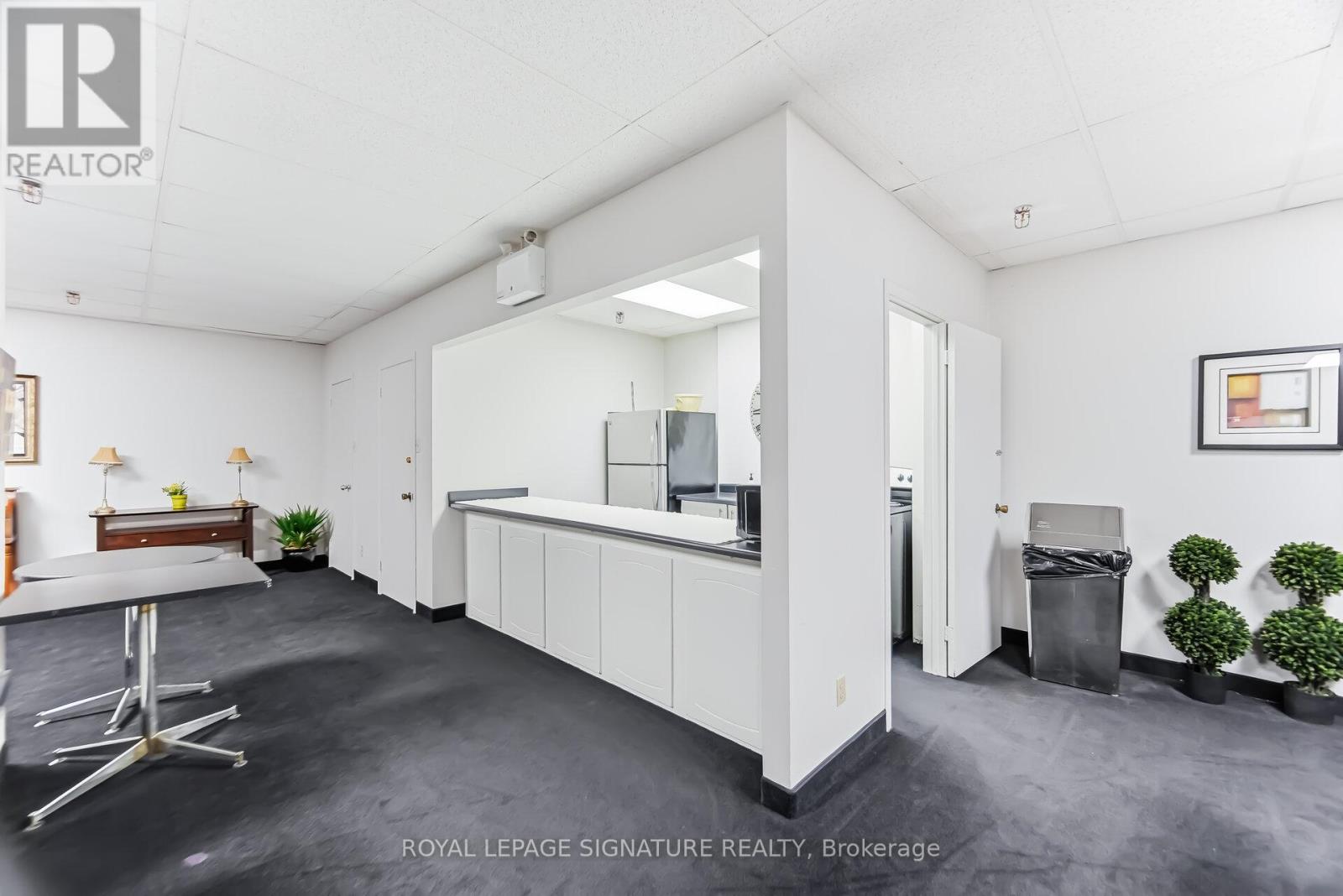 1203 - 2263 Marine Drive, Oakville, Ontario  L6L 5K1 - Photo 37 - W12926144