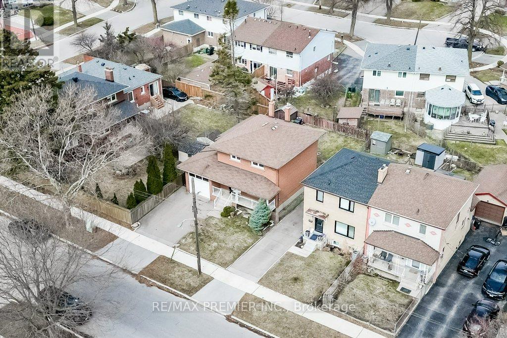 334 Rimilton Avenue, Toronto, Ontario  M8W 2E4 - Photo 41 - W12926282