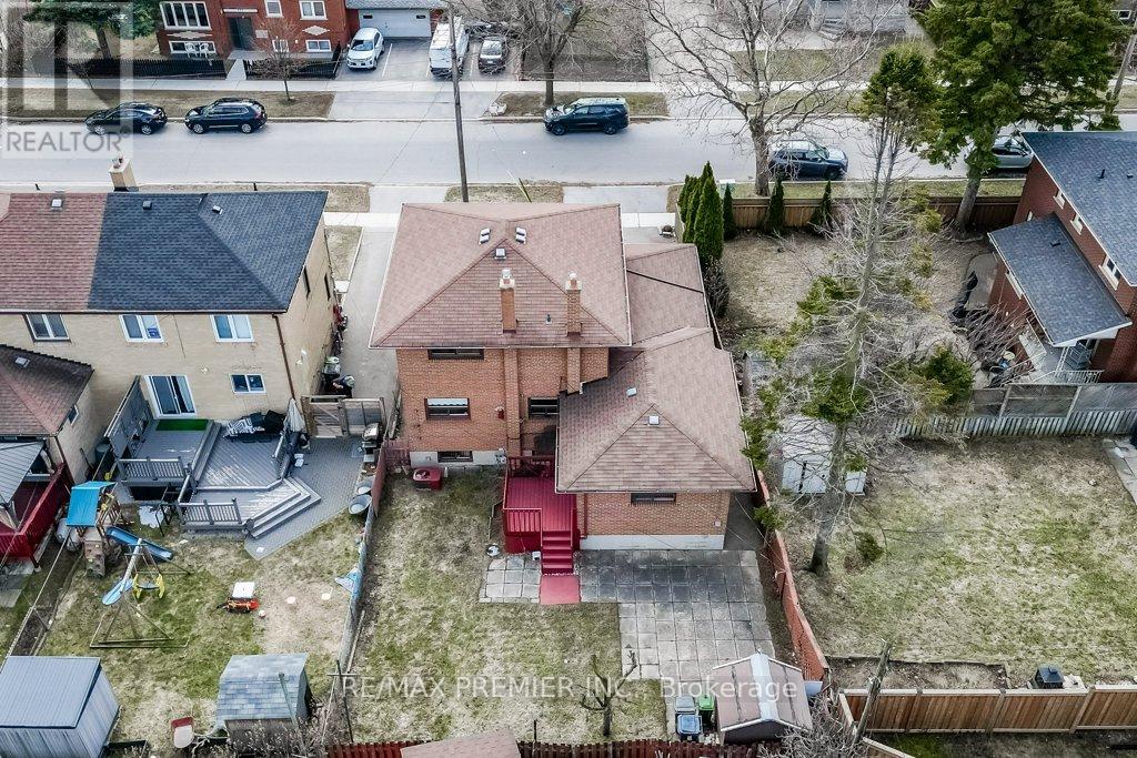 334 Rimilton Avenue, Toronto, Ontario  M8W 2E4 - Photo 44 - W12926282