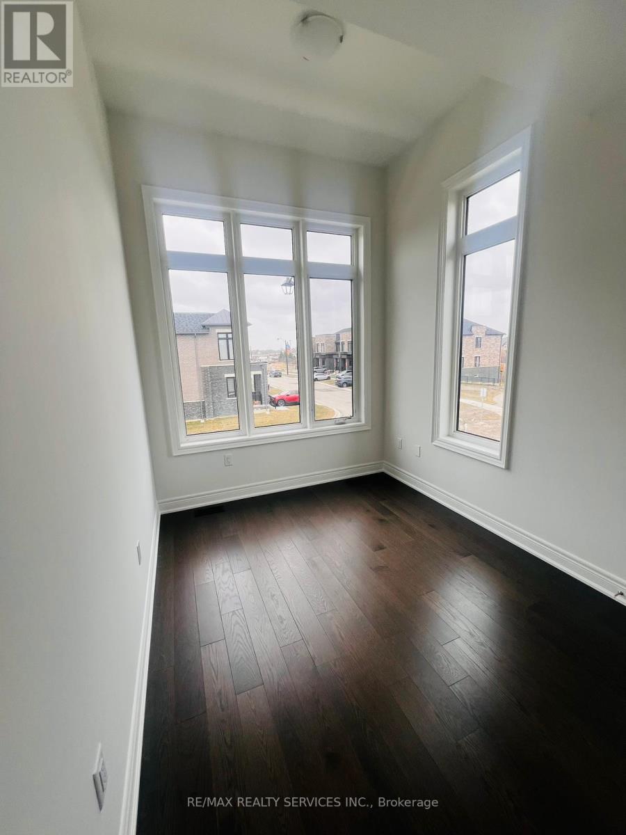 20 Falby Road, Brampton, Ontario  L6P 4S1 - Photo 14 - W12926366